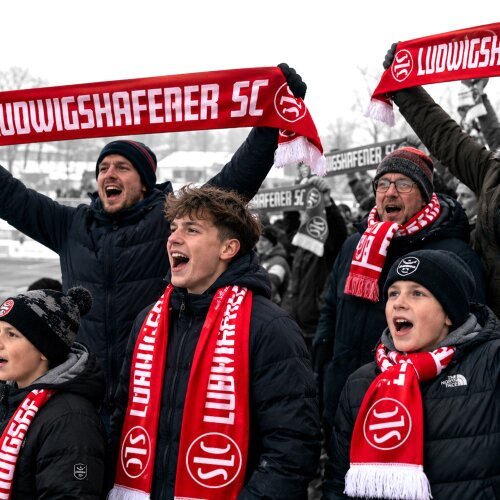 Schals • für Vereine und Fans